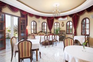Гостиная зона в Meryem's Hotel