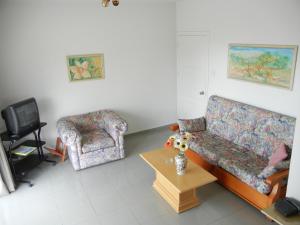 Seating area sa Tsialis Hotel Apartments