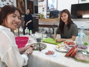 旅馆内部或周边提供的食物