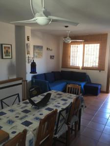 Posezení v ubytování isleta del Moro Daniel