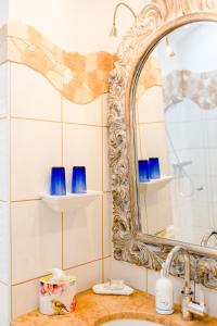 Koupelna v ubytování Landhaus Hotel Wolfratshausen + 37 fotografií