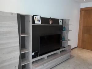 TV a/nebo společenská místnost v ubytování Doris at peninsula