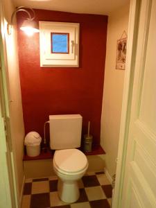 A bathroom at AU brochet