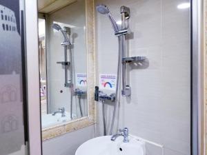 LongWin Hostel - Jordan MTR 욕실