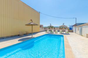The swimming pool at or close to Sa Caseta De Ses Vaques.Son Covas