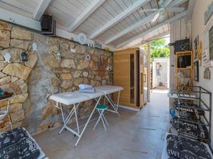 Et tv og/eller underholdning på Apartments Susanne