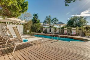 Bazén v ubytování Amanzi Island Boutique Hotel nebo v jeho okolí