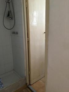 A bathroom at Al Baglio low cost Még 19 kép