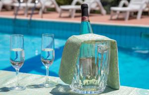 Bazén v ubytování Hotel Eden nebo v jeho okolí