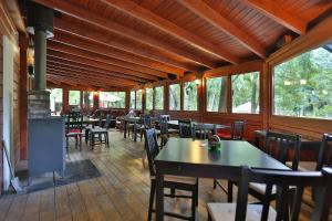 Restorāns vai citas vietas, kur ieturēt maltīti, naktsmītnē Penzion - Rybolov pro děti a dospělé