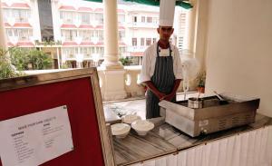 Foto dalla galleria di Hotel Surya, Kaiser Palace a Varanasi