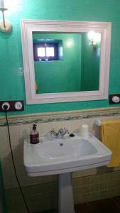 Koupelna v ubytování Casa Bermeja + 33 fotografií