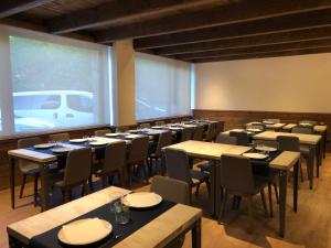 Restoran ili drugo mesto za obedovanje u objektu Hostal El Quintà