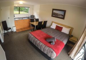 Zona d'estar a Mt Aspiring Holiday Park