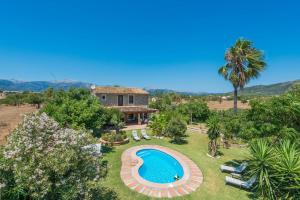 The swimming pool at or close to Finca Can Diego