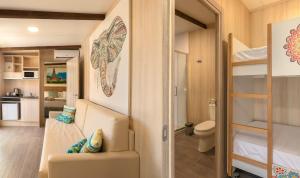 Kuchnia lub aneks kuchenny w obiekcie Magic Natura Resort