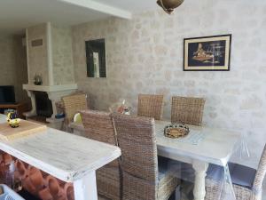Χώρος καθιστικού στο Villa La Milouyette