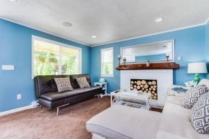 Fotografie z fotogalerie ubytování Bright Beach Town Bungalow v destinaci Gleneden Beach