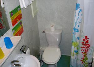 Gallery image of Hôtel La Fontaine in Lourdes