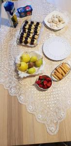 Jedlo v ubytovaní bed & breakfast alebo blízkom okolí