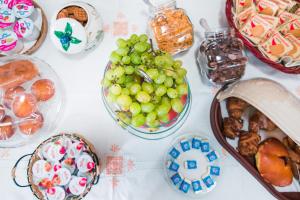 Jedlo v ubytovaní bed & breakfast alebo blízkom okolí
