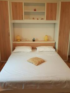 Postel nebo postele na pokoji v ubytování Kuća za odmor Mile