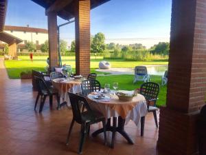 Restaurace v ubytování Albergo Cosmera