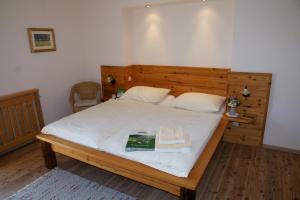 Ένα ή περισσότερα κρεβάτια σε δωμάτιο στο Almenlandhof