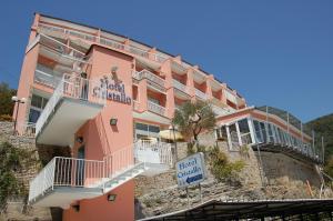 Gallery image of Hotel Cristallo in Lerici