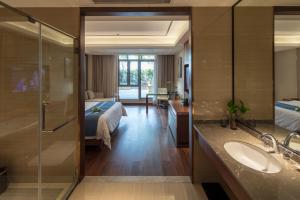 Yushan Town Tianji Cloud Business Hotel 객실 침대