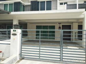 Ảnh trong thư viện ảnh của Beautiful azelia elite guesthouse at bukit banyan sungai petani ở Sungai Petani