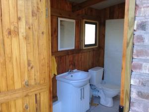 Vonios kambarys apgyvendinimo įstaigoje Sedgefield Huts
