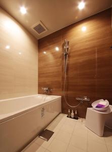 A bathroom at N Hotel