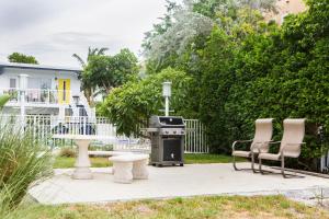 Photo de la galerie de l'établissement Lovely apartment on the canal with a pool, à Fort Lauderdale