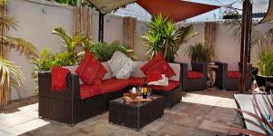 Posezení v ubytování African Breeze Guesthouse