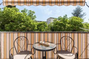 Balkón nebo terasa v ubytování Apartments Cezar