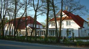 Budova, kde se hotel nachází + 12 fotografií