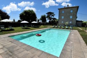 Basen w obiekcie Villa Il Palazzo lub w pobliżu