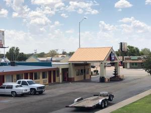 Gallery image of Lone Star Inn in Lubbock