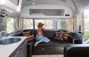 Caravan Outpost的休息区