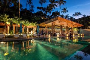 Der Swimmingpool an oder in der Nähe von Four Seasons Resort Koh Samui