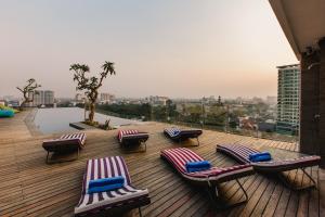 A balcony or terrace at Janevalla Bandung