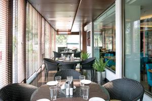 Lemon Tree Hotel Alwar的休息区