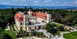 Гледка от птичи поглед на Theresia Chateau - Bernolákovo