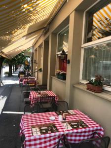 哈斯里山林小屋餐厅或其他用餐的地方