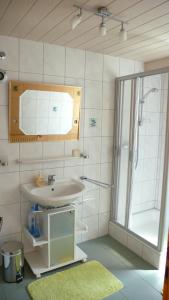 Fotografie z fotogalerie ubytování Ferienwohnung Gisela v destinaci Bausendorf