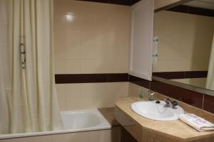 Kúpeľňa v ubytovaní Hotel Esplendid