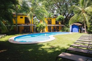 Bassein majutusasutuses Villas Macondo või selle lähedal