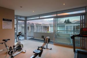 Fitness centrum a/nebo fitness zařízení v ubytování Highview Apartments