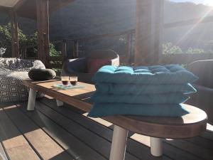 Posezení v ubytování La Villa Te Fetia Nui Moorea
